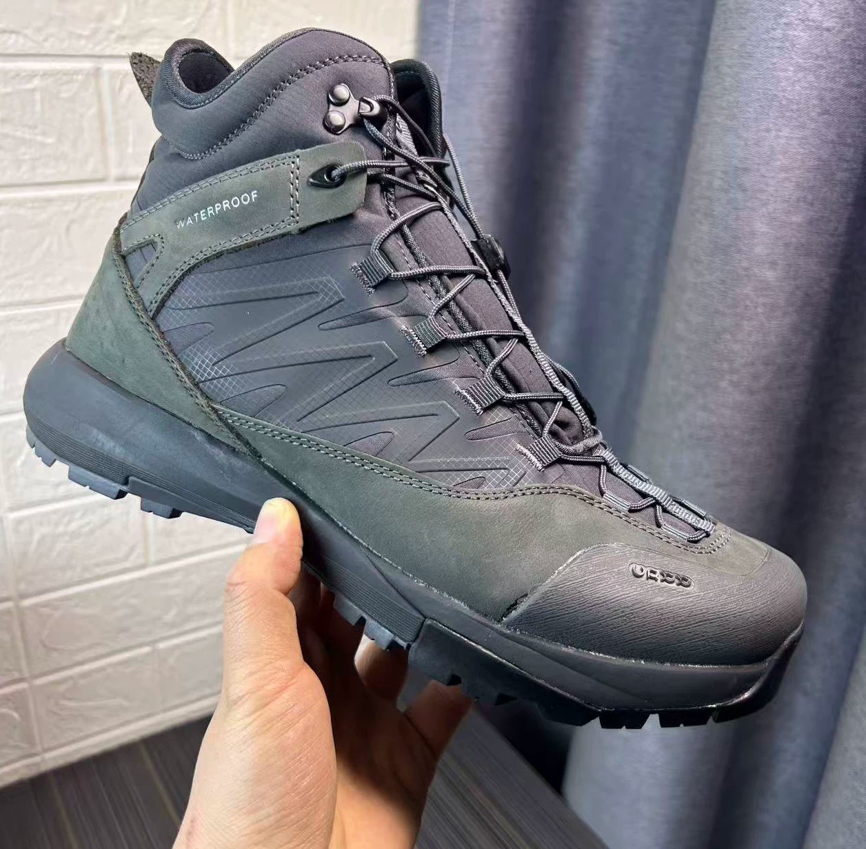 High Top Hiking Leather Shoes  - đánh giá và giá Hunting Outdoor Brands